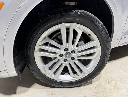 2018 Audi Q5 2.0T Premium Plus