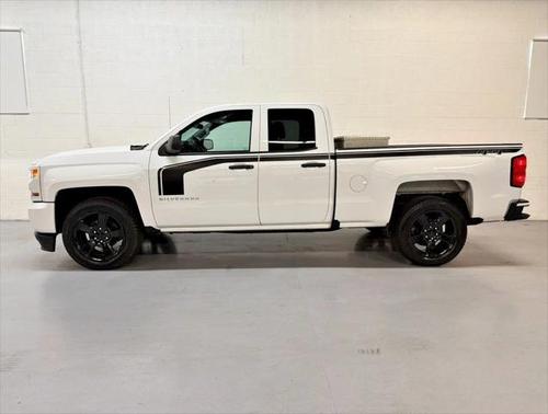 2017 Chevrolet Silverado 1500 Custom
