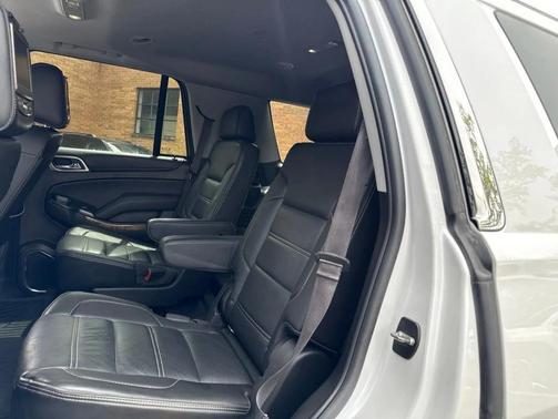 White Frost Tricoat 2017 GMC Yukon Denali