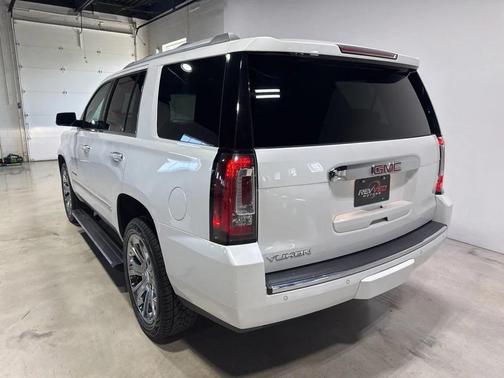 White Frost Tricoat 2017 GMC Yukon Denali