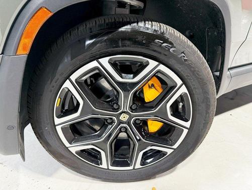 2022 Rivian R1S Launch Edition
