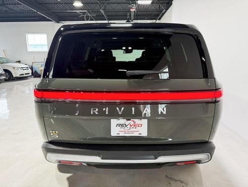 2022 Rivian R1S Launch Edition