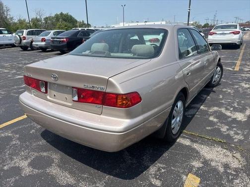 2001 Toyota Camry LE V6