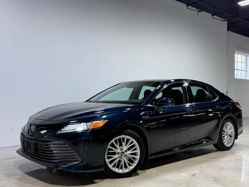 2018 Toyota Camry Hybrid XLE