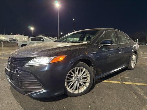 2018 Toyota Camry Hybrid XLE