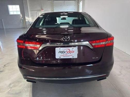 2018 Toyota Avalon XLE