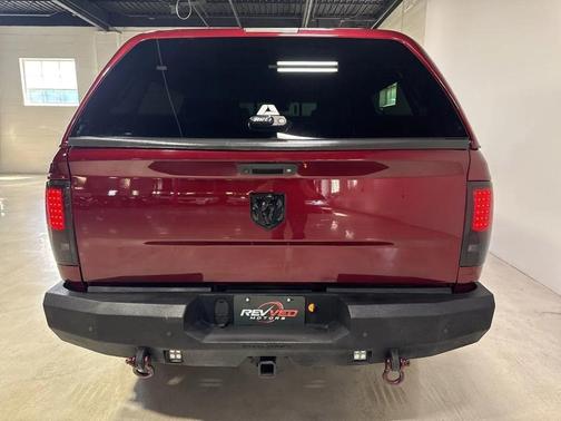 Delmonico Red Pearlcoat 2018 RAM 1500 SLT