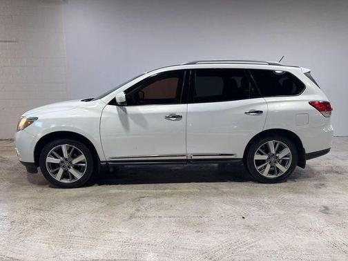2013 Nissan Pathfinder Platinum