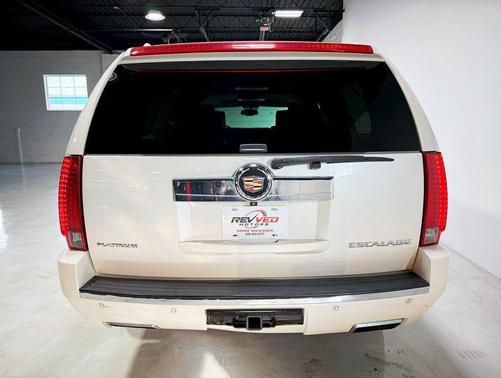 2014 Cadillac Escalade ESV Platinum Edition
