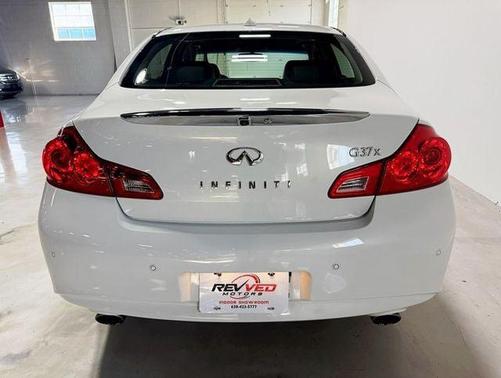 2013 INFINITI G37x Base