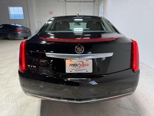 2013 Cadillac XTS Base
