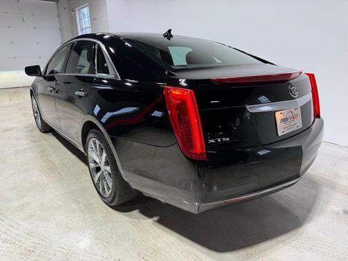 2013 Cadillac XTS Base