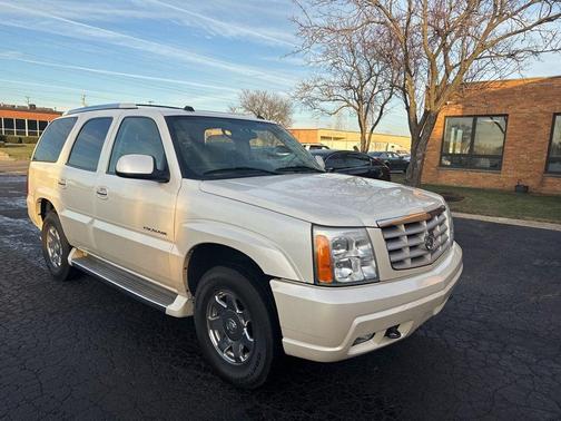 2005 Cadillac Escalade Base