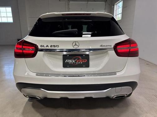 Polar White 2020 Mercedes-Benz GLA 250 4MATIC