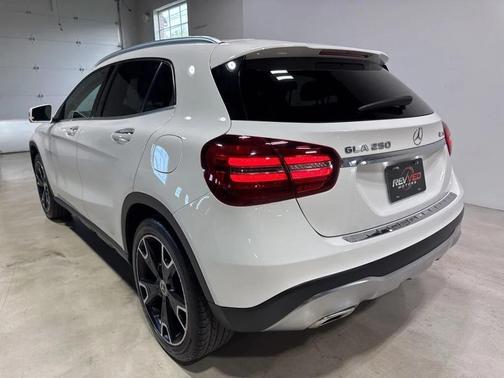 Polar White 2020 Mercedes-Benz GLA 250 4MATIC
