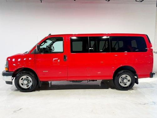 2017 Chevrolet Express 3500 LT