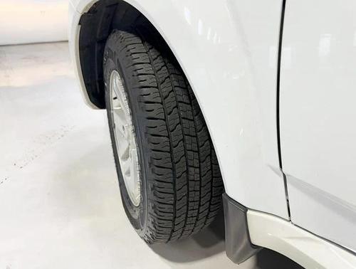 2002 Isuzu Axiom Base