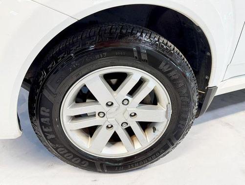 2002 Isuzu Axiom Base
