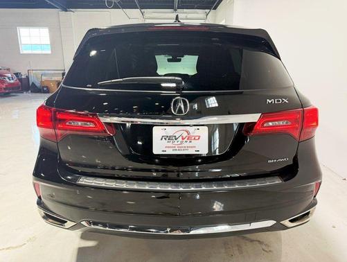 2017 Acura MDX 3.5L w/Technology Package