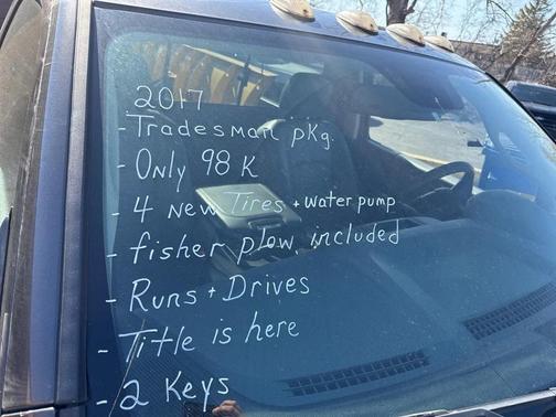 2017 RAM 2500 Tradesman Regular Cab 4x4 8' Box