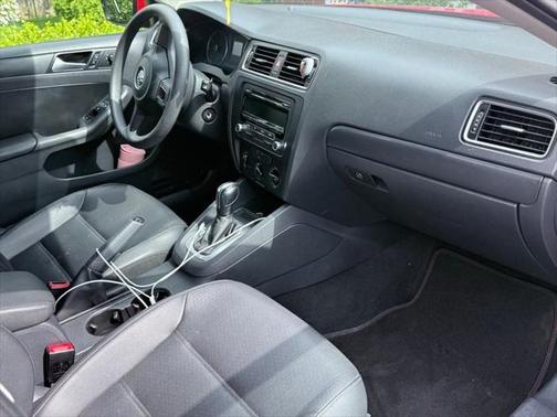 2014 Volkswagen Jetta Auto SE