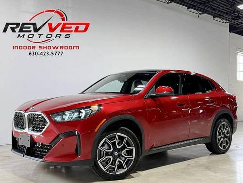 Vegas Red Metallic 2026 BMW X2 xDrive28i