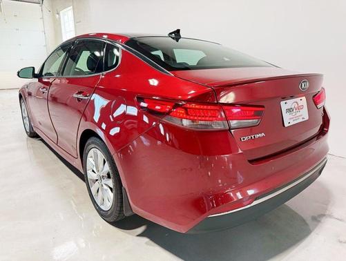 2018 Kia Optima S