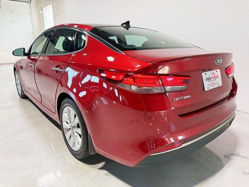 2018 Kia Optima S