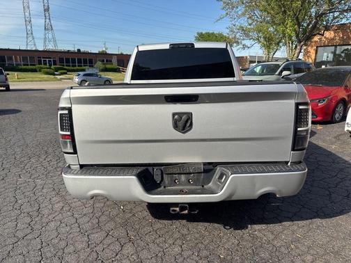 Bright Silver Metallic Clearcoat 2018 RAM 1500 Tradesman