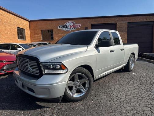 Bright Silver Metallic Clearcoat 2018 RAM 1500 Tradesman