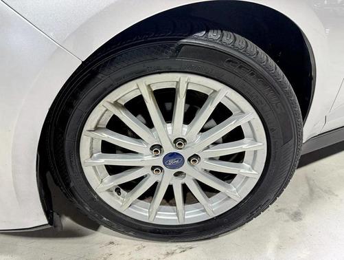 2013 Ford C-Max Hybrid SE