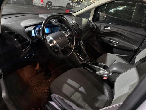 2013 Ford C-Max Hybrid SE
