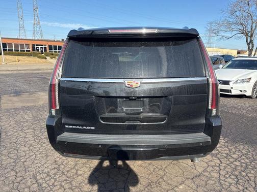 2020 Cadillac Escalade Luxury