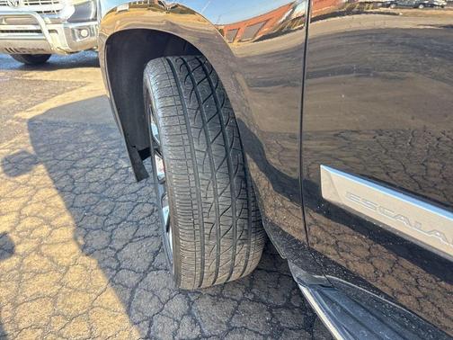 2020 Cadillac Escalade Luxury