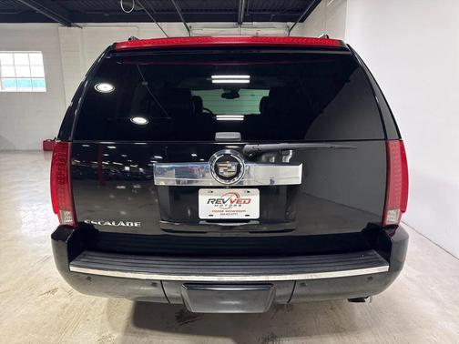 2007 Cadillac Escalade Base
