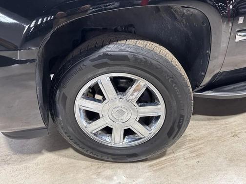 2007 Cadillac Escalade Base