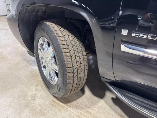 2007 Cadillac Escalade Base