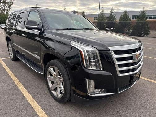 2017 Cadillac Escalade ESV Luxury