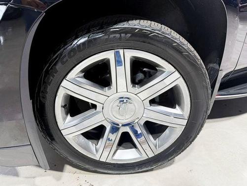 2017 Cadillac Escalade ESV Luxury