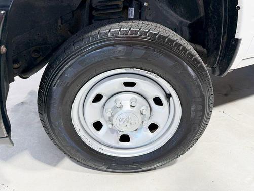 2017 RAM 2500 Tradesman Regular Cab 4x4 8' Box