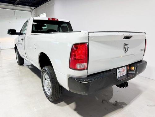 2017 RAM 2500 Tradesman Regular Cab 4x4 8' Box
