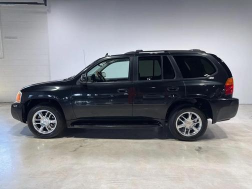 Carbon Black Metallic 2008 GMC Envoy Denali