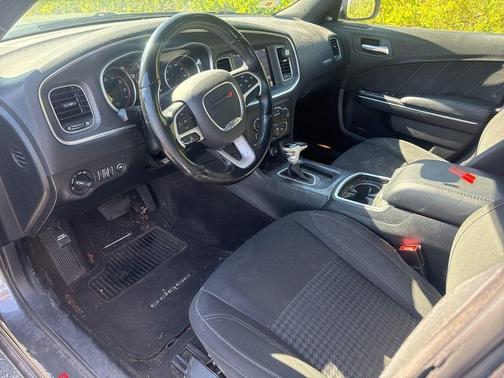 2017 Dodge Charger SXT