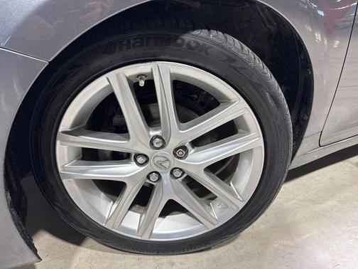 2017 Lexus CT 200h Base