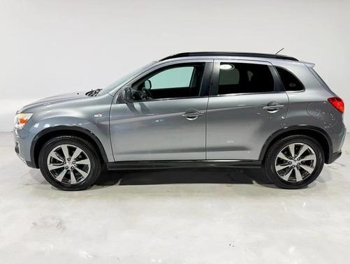 2013 Mitsubishi Outlander Sport LE