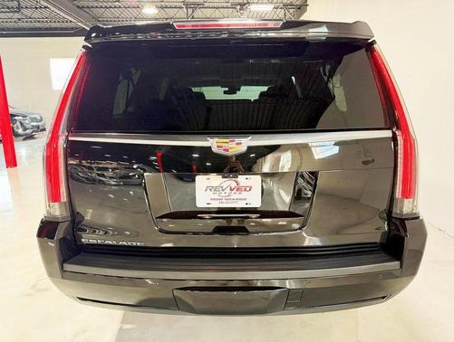 2020 Cadillac Escalade ESV Premium Luxury