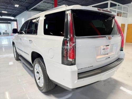 2018 Cadillac Escalade Luxury