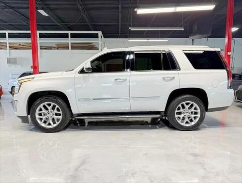 2018 Cadillac Escalade Luxury