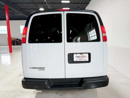 2014 Chevrolet Express 3500 LS