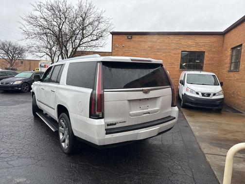2016 Cadillac Escalade ESV Premium